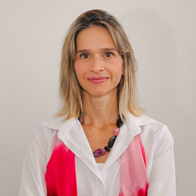 Profa. Dra. Camila de Meirelles Landi